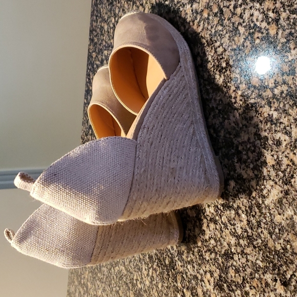 ♦️♦️ SOLD ♦️♦️ JustFab Wedge Heel - Picture 4 of 9